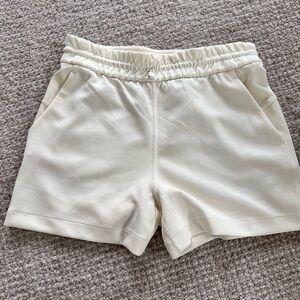 Lululemon softstreme high rise short 4” size 6